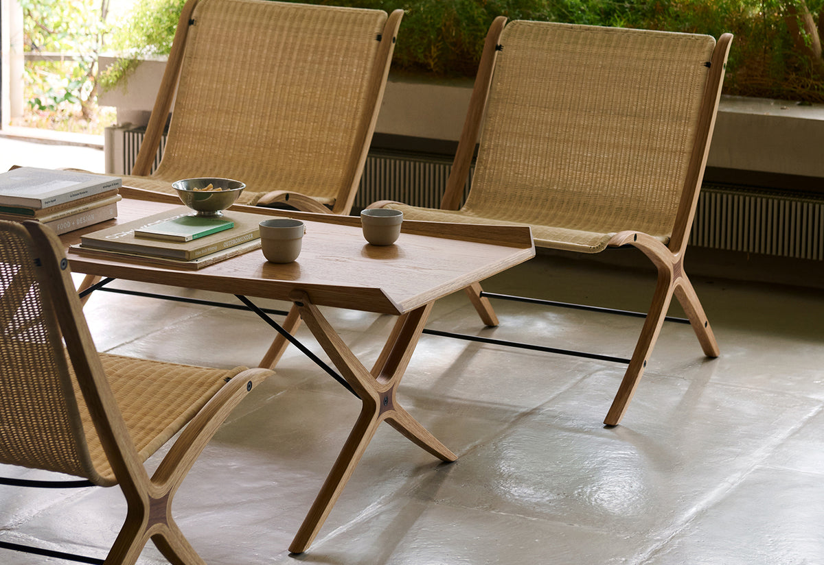 X Table, Hvidt and molgaard, Andtradition