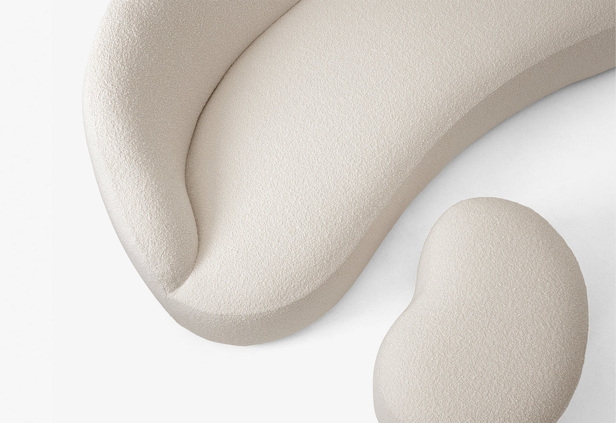 Margas Sofa Three-Seater | LC4, Louise liljencrantz, Andtradition