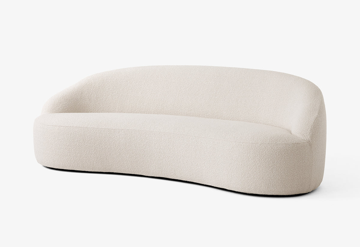 Margas Sofa Three-Seater | LC4, Louise liljencrantz, Andtradition