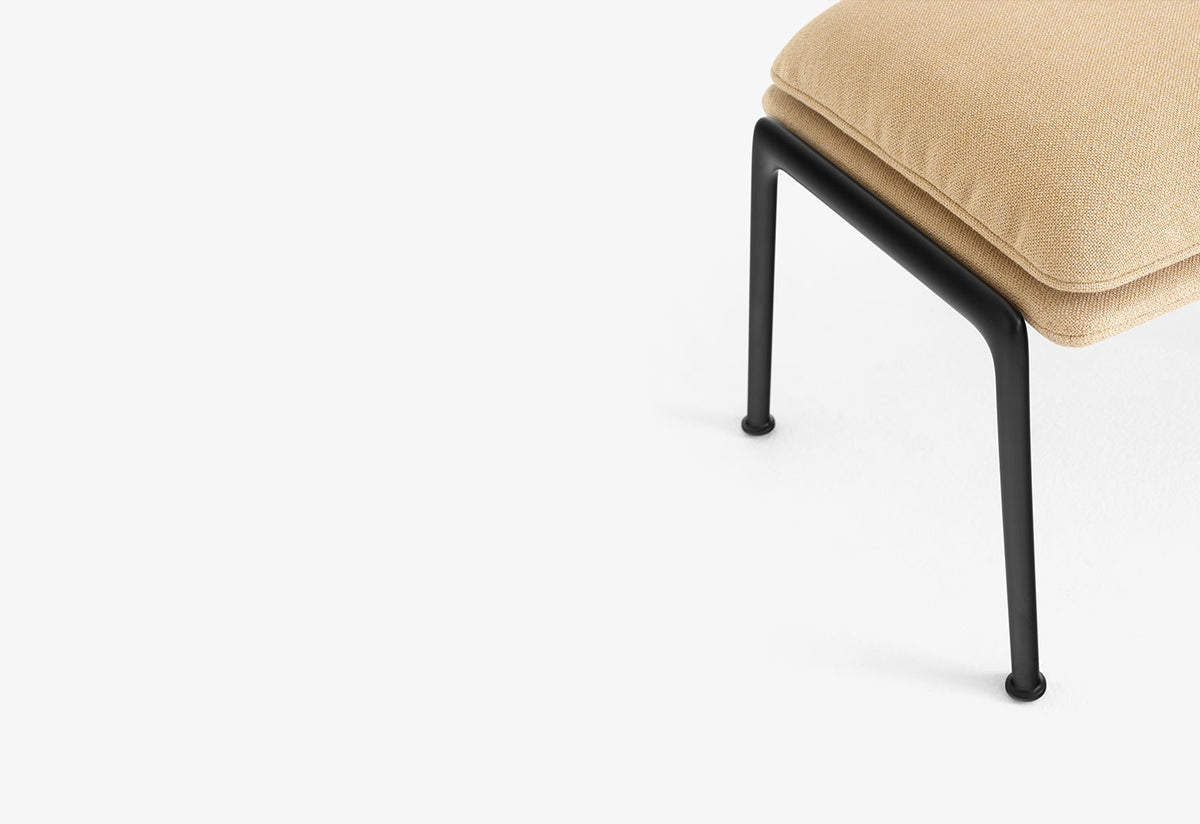 Muno Footstool, Luca nichetto, Andtradition
