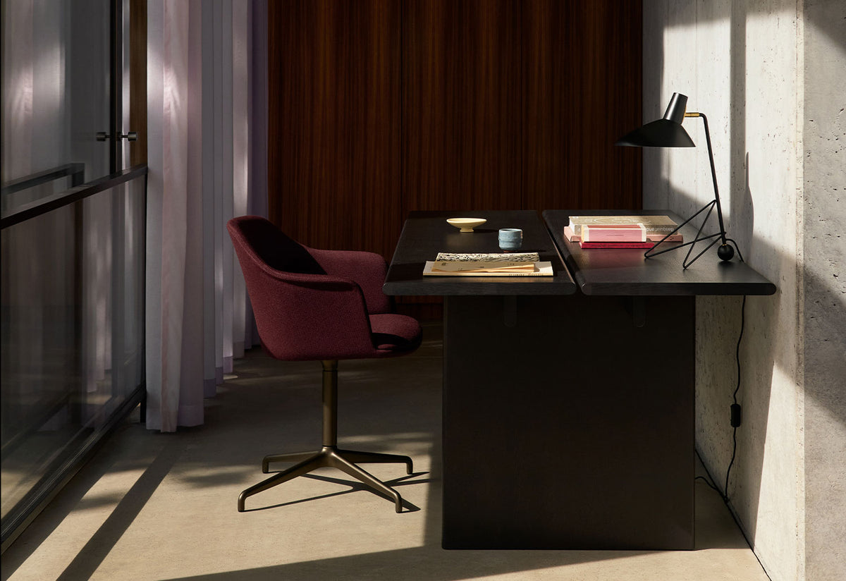 Ita Table, Oeo studio, Andtradition