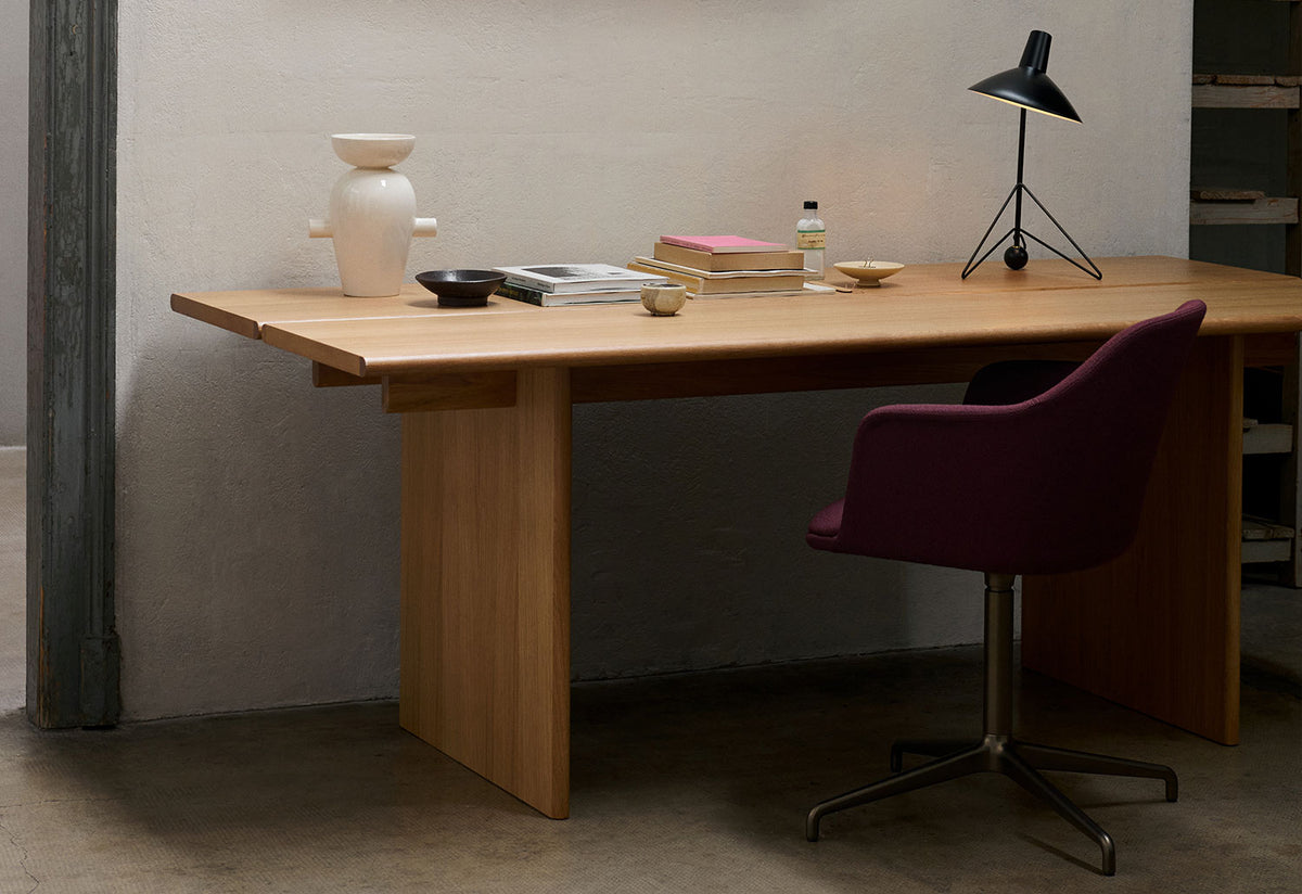 Ita Table, Oeo studio, Andtradition