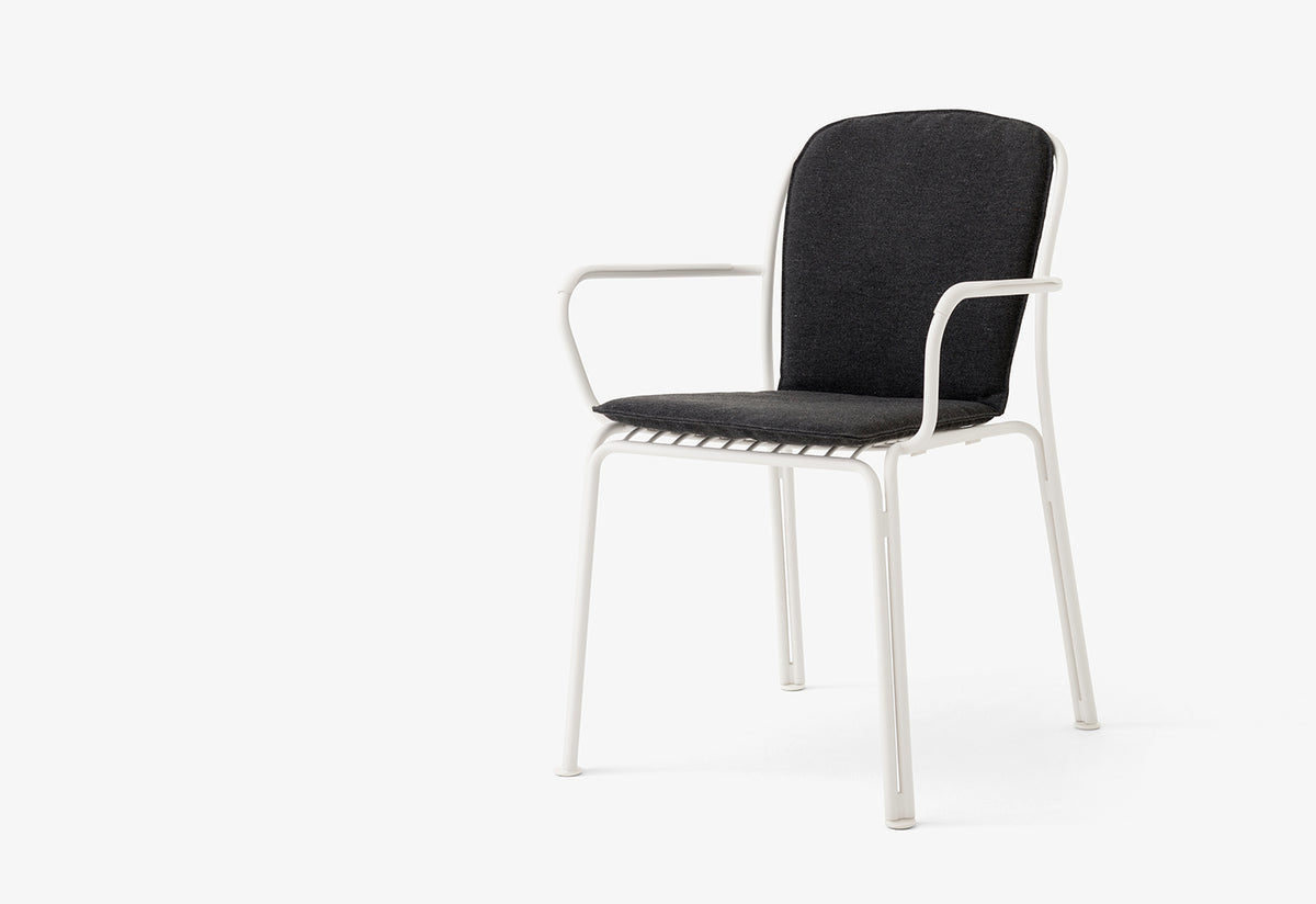 Thorvald Armchair, Space copenhagen, Andtradition