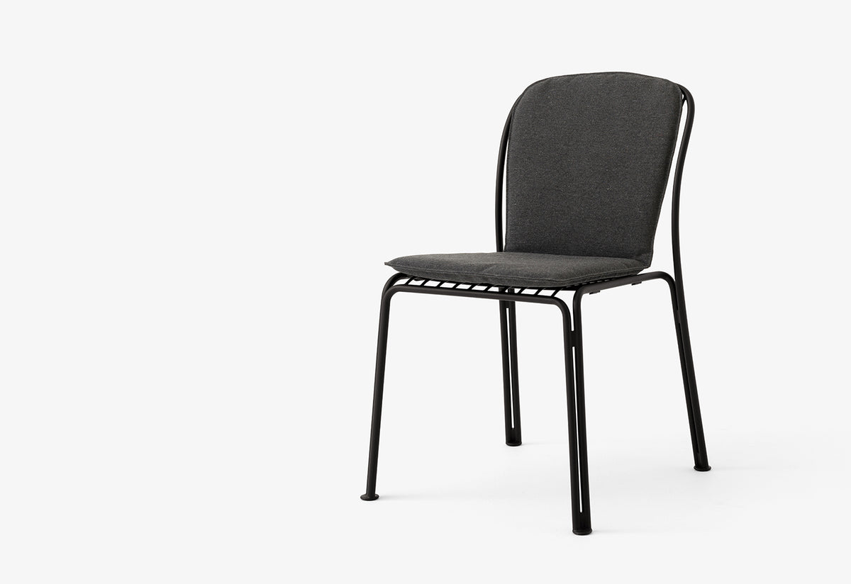 Thorvald Side Chair, Space copenhagen, Andtradition