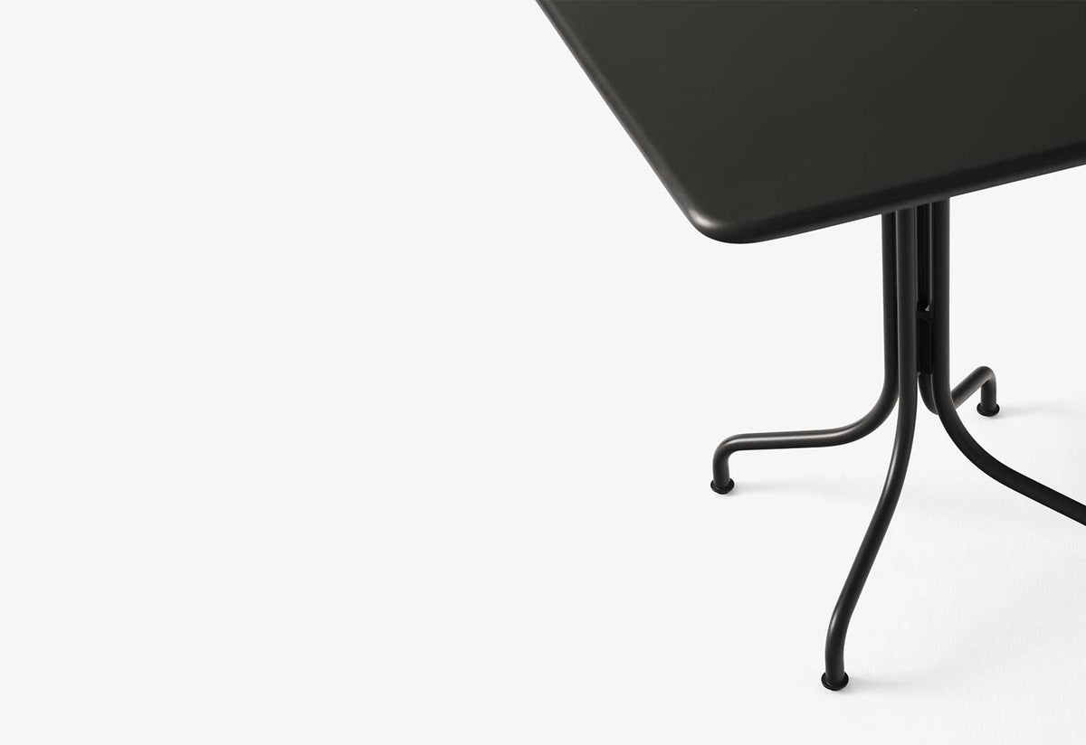 Thorvald Square Café Table, Space copenhagen, Andtradition