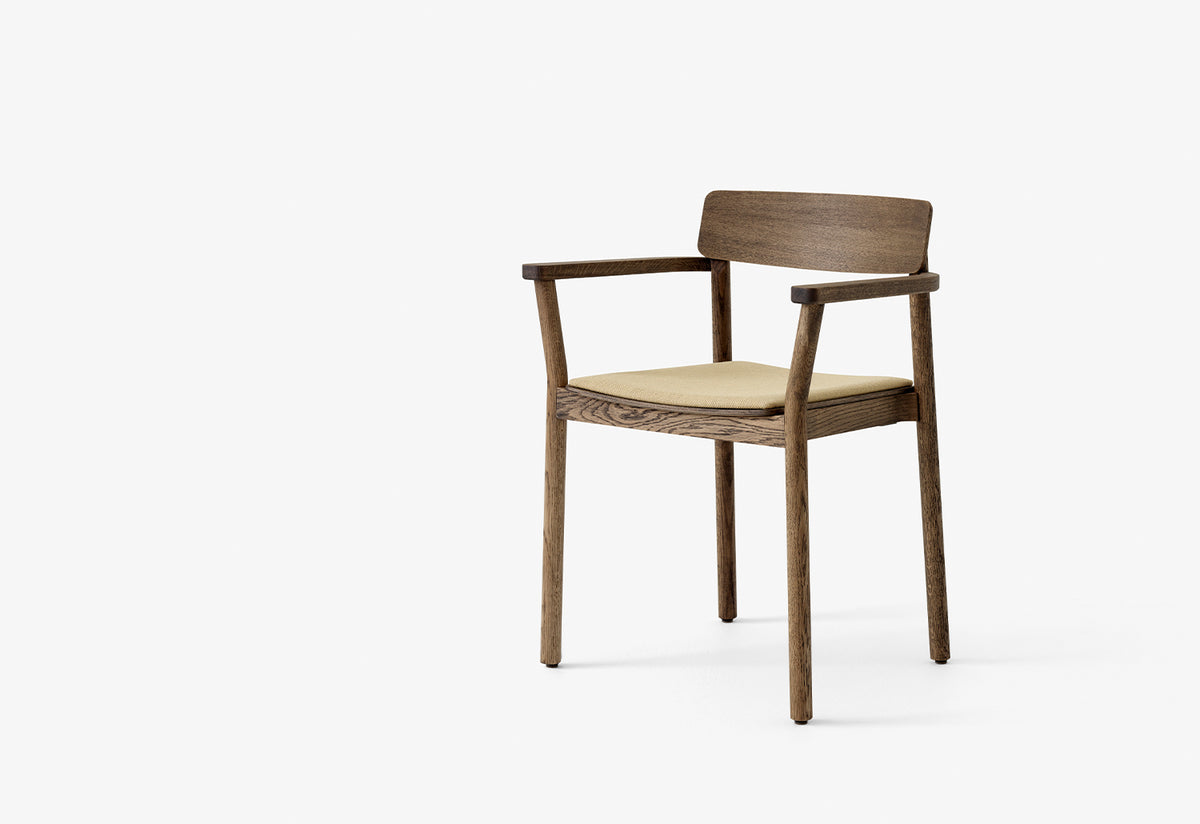 Betty Armchair, Thau and kallio, Andtradition
