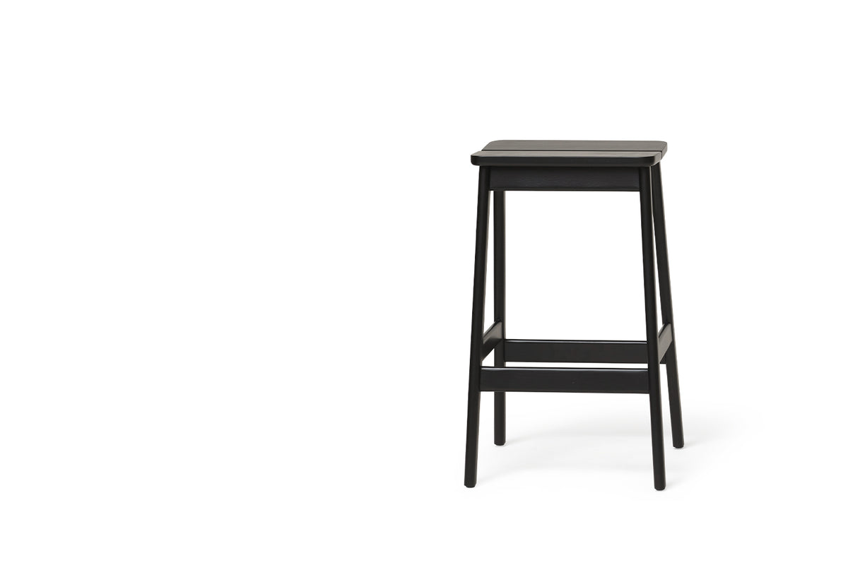 Angle Standard Barstool, Herman studio, Form and refine