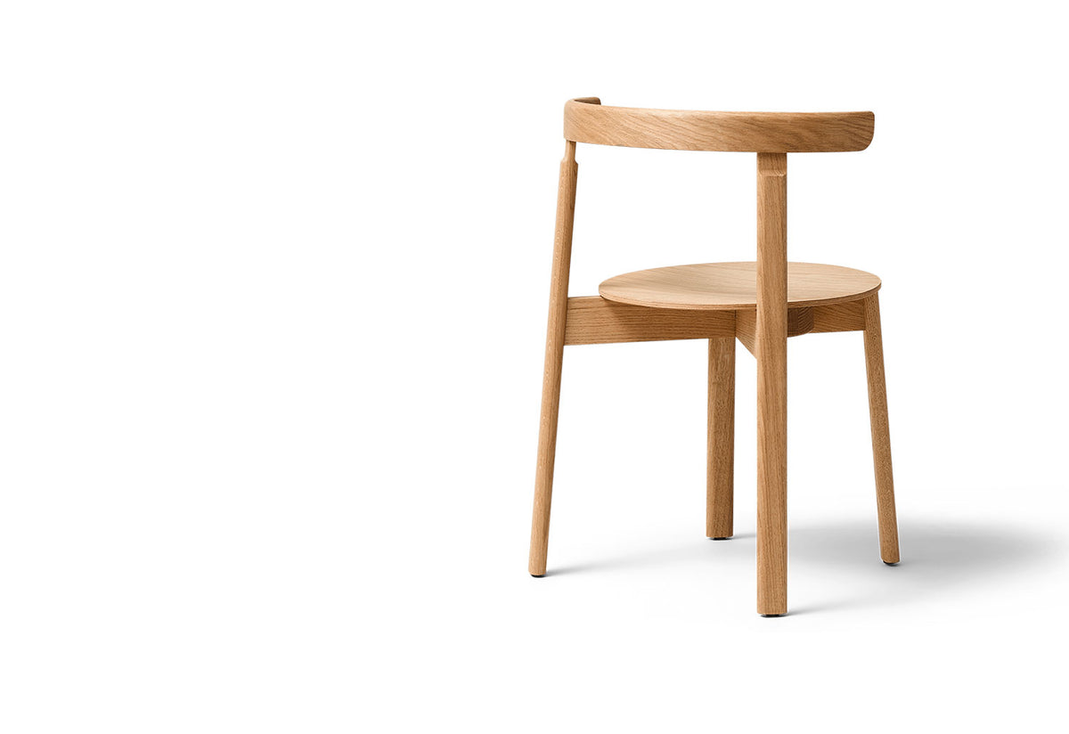 Lunar Chair, Herman studio, Form and refine