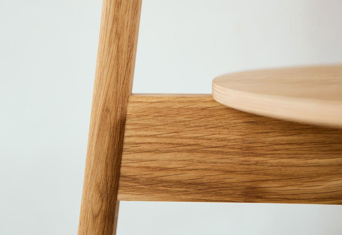 Lunar Chair, Herman studio, Form and refine