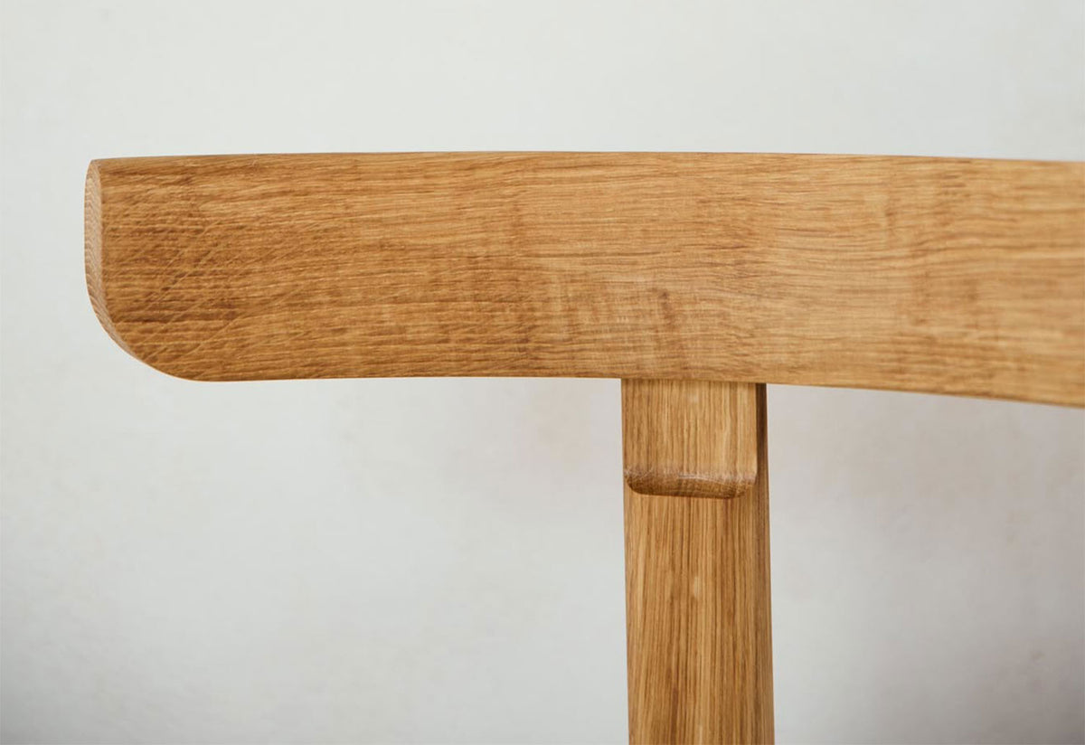 Lunar Chair, Herman studio, Form and refine
