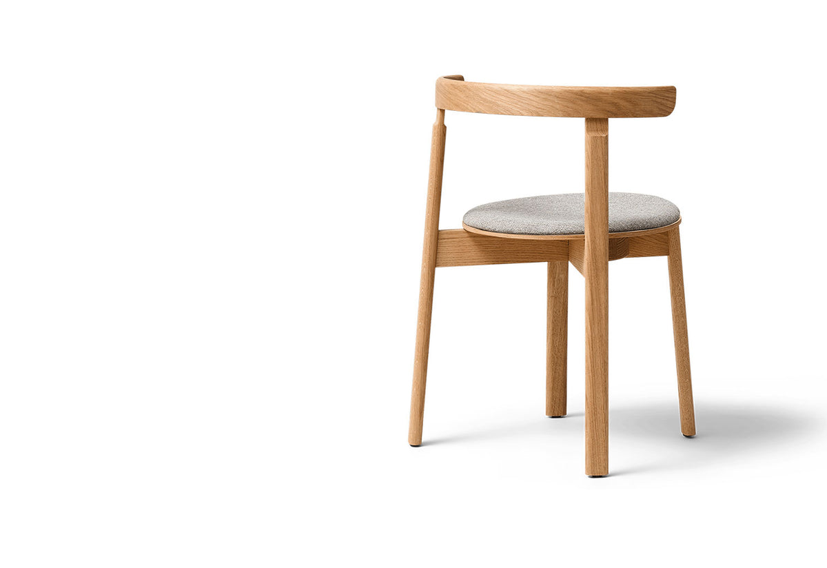 Lunar Chair, Herman studio, Form and refine