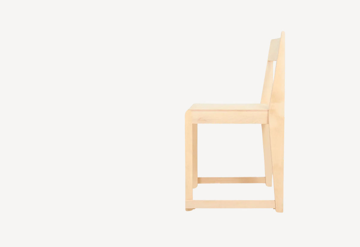 Chair 01, Frama