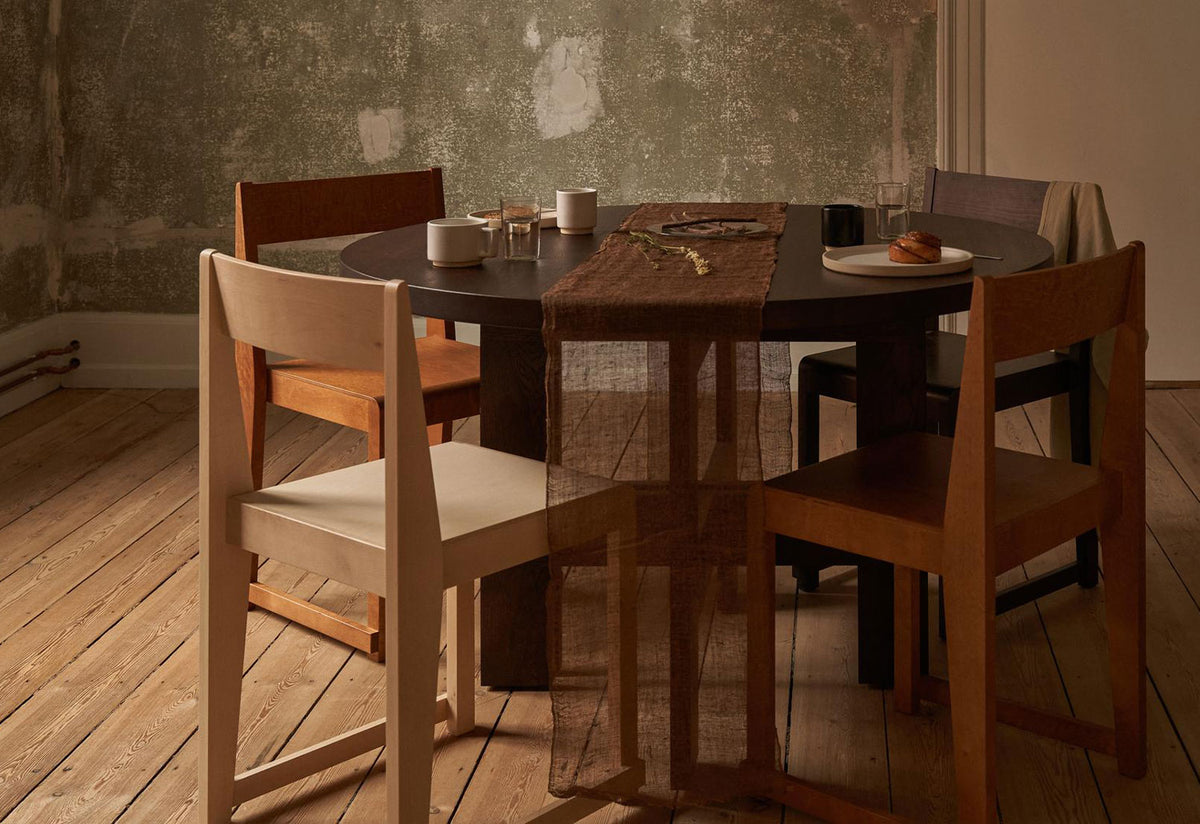 Chair 01, Frama