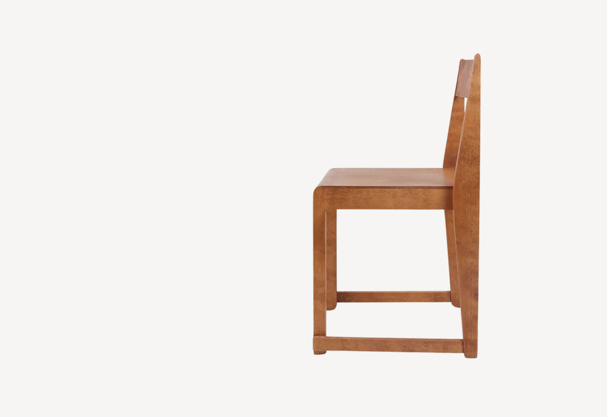 Chair 01, Frama