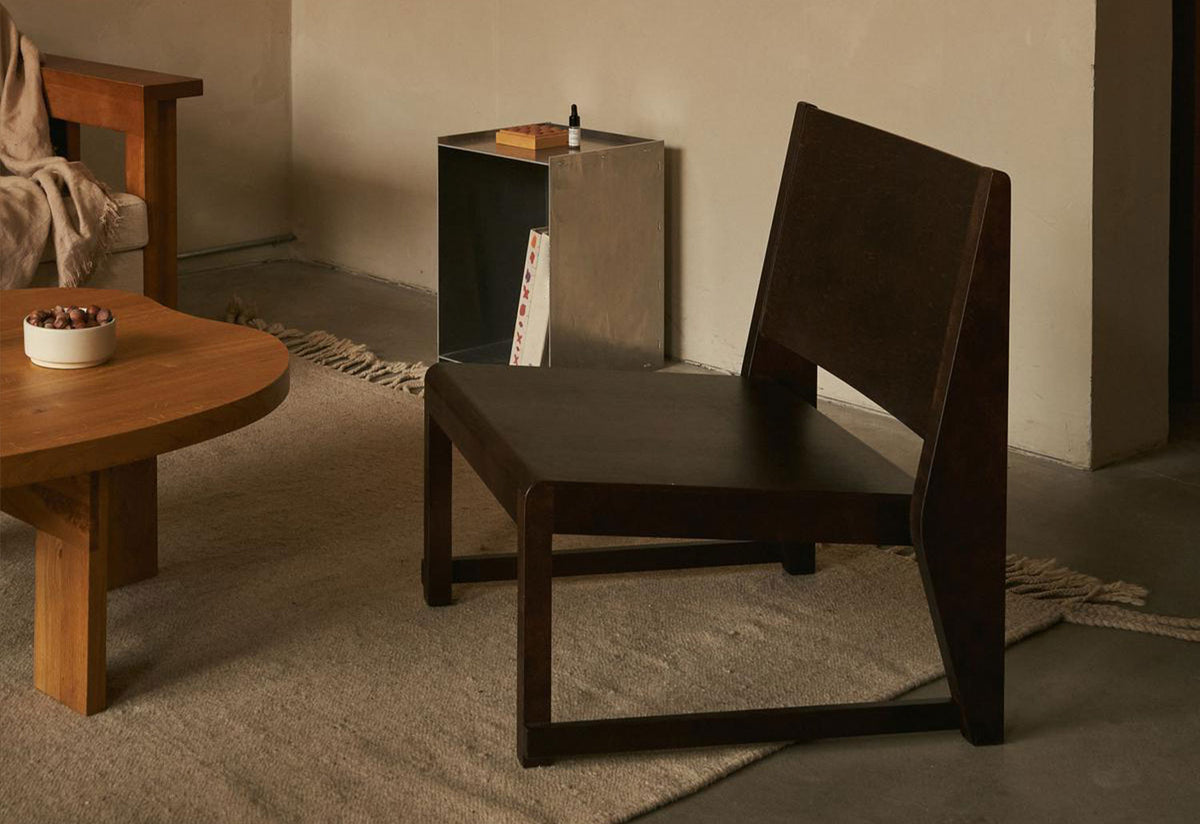 Easy Chair 01, Frama