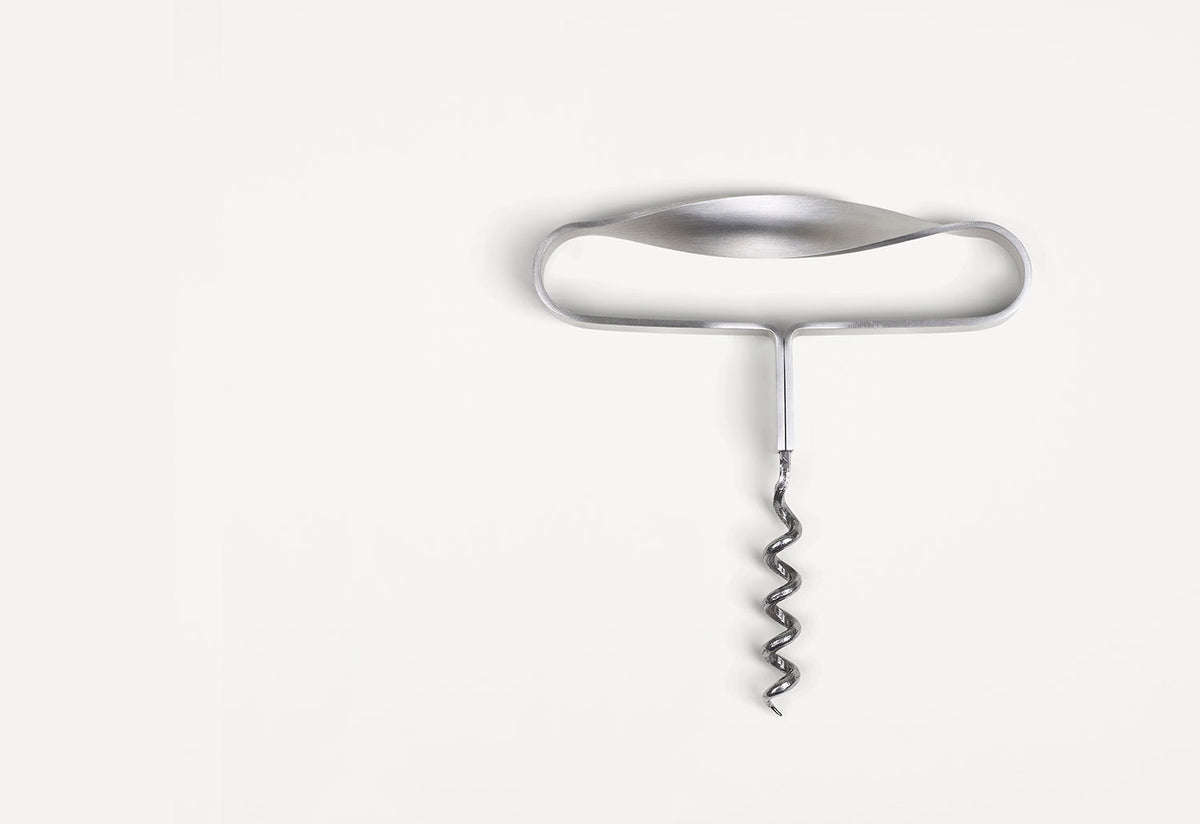 Ground Corkscrew, Michael antrobus, Frama