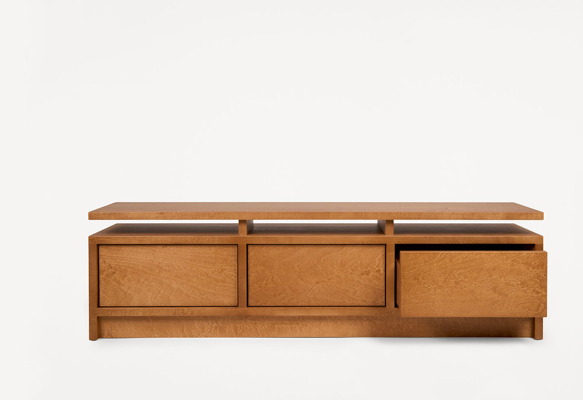 Ratio Console, Ilo studio, Frama