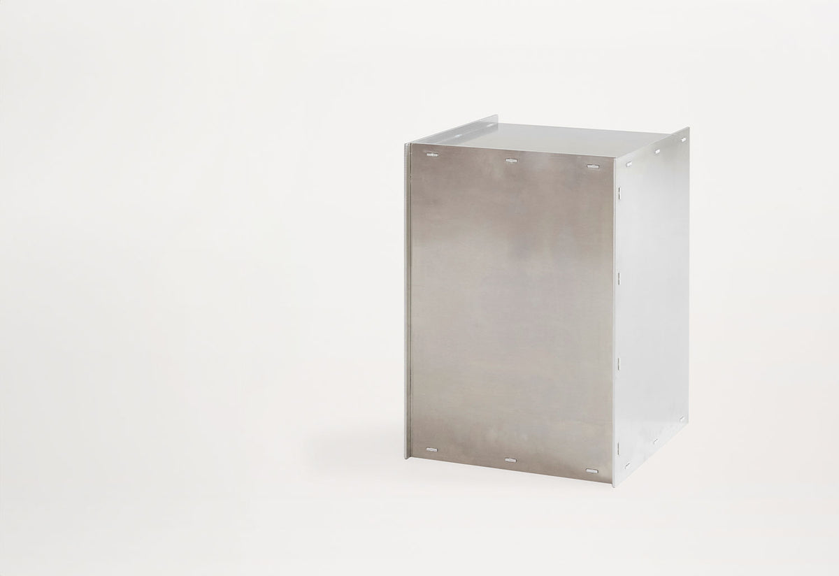 Rivet Box Table, Jonas trampedach, Frama