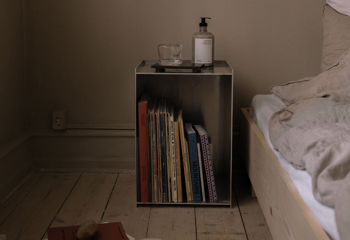 Rivet Box Table, Jonas trampedach, Frama