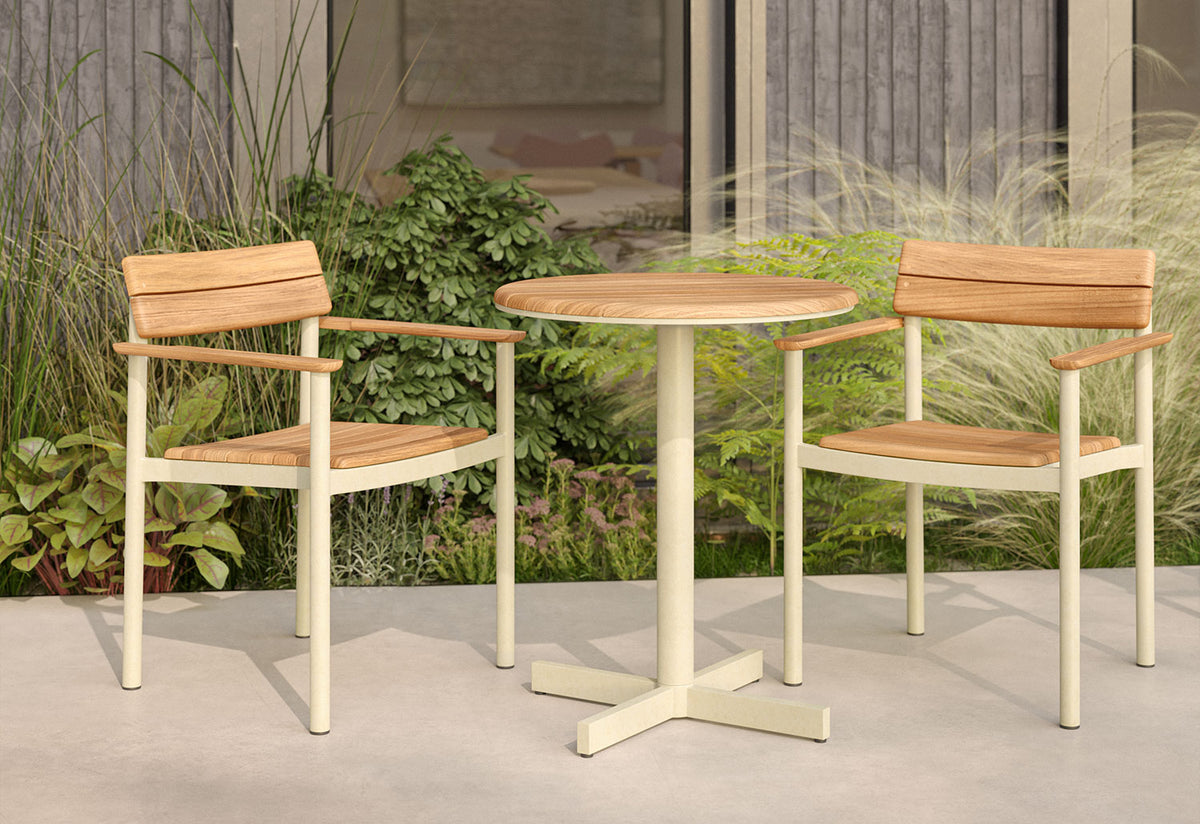 Pelagus Cafe Table, Note design studio, Fritz hansen