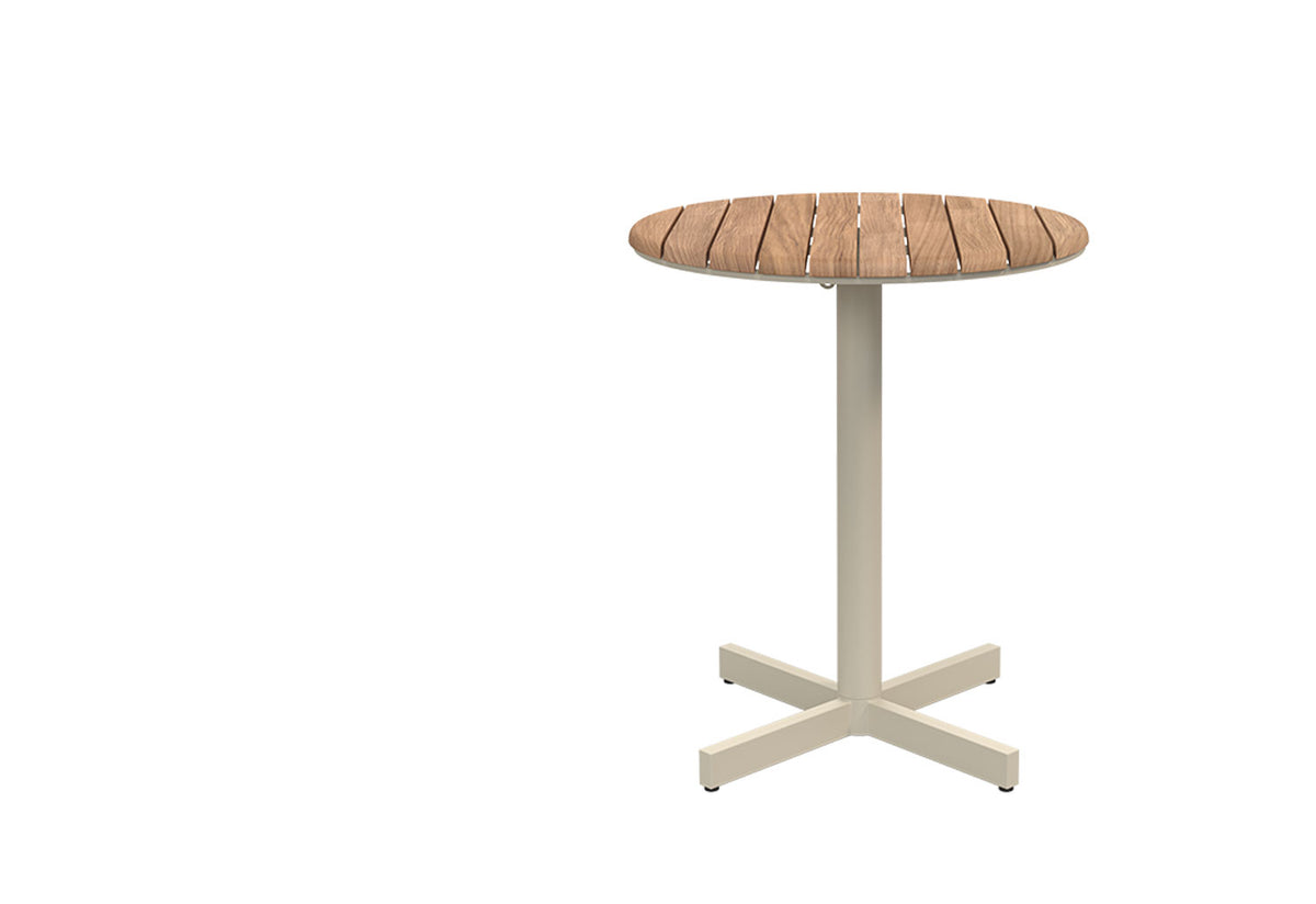 Pelagus Cafe Table, Note design studio, Fritz hansen