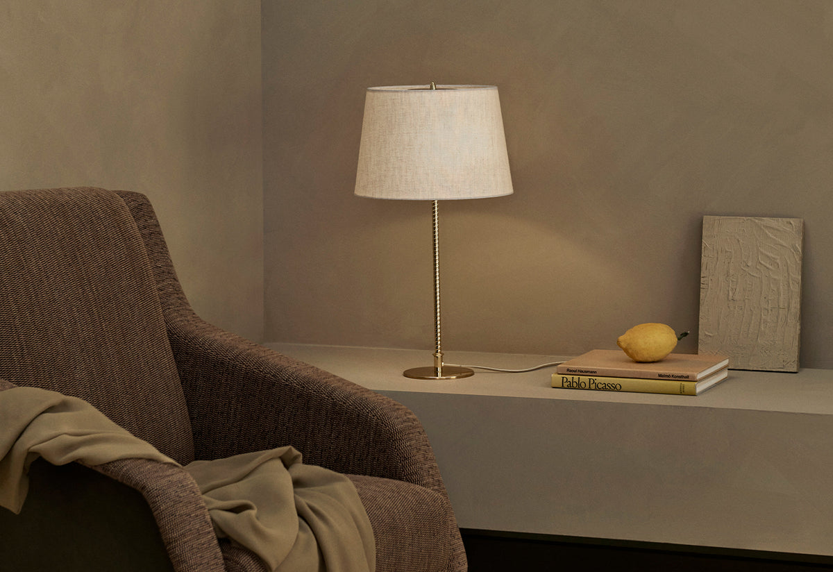 9205 Table Lamp, Paavo tynell, Gubi