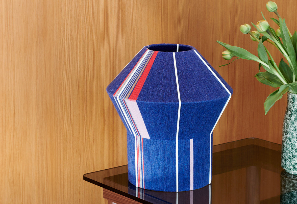 Bonbon Lamp, Ana kraš, Hay