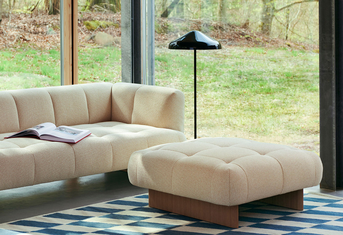 Quilton Lift Ottoman, Doshi levien, Hay