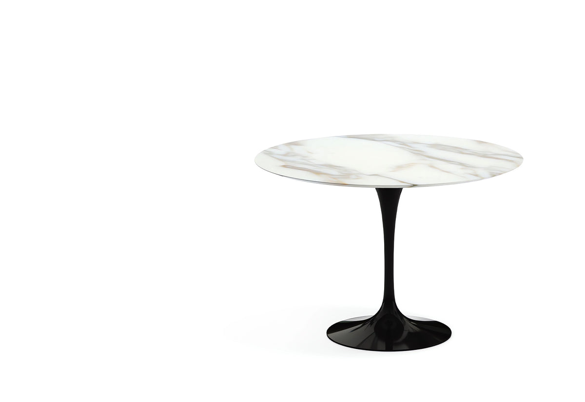 Tulip Dining Table | Round | Black Base, Eero saarinen, Knoll