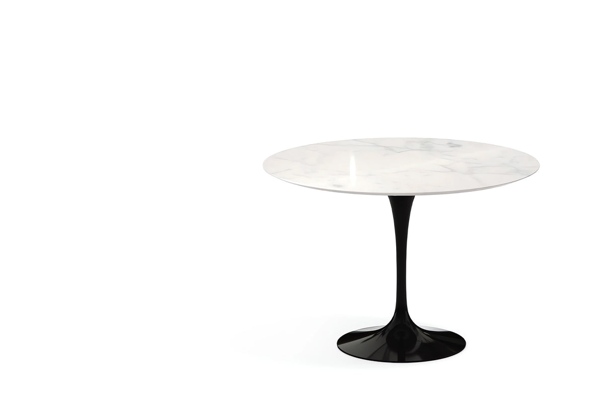 Tulip Dining Table | Round | Black Base, Eero saarinen, Knoll