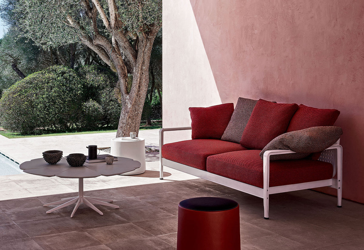 Lissoni Outdoor Sofa | Two-Seater, Piero lissoni, Knoll