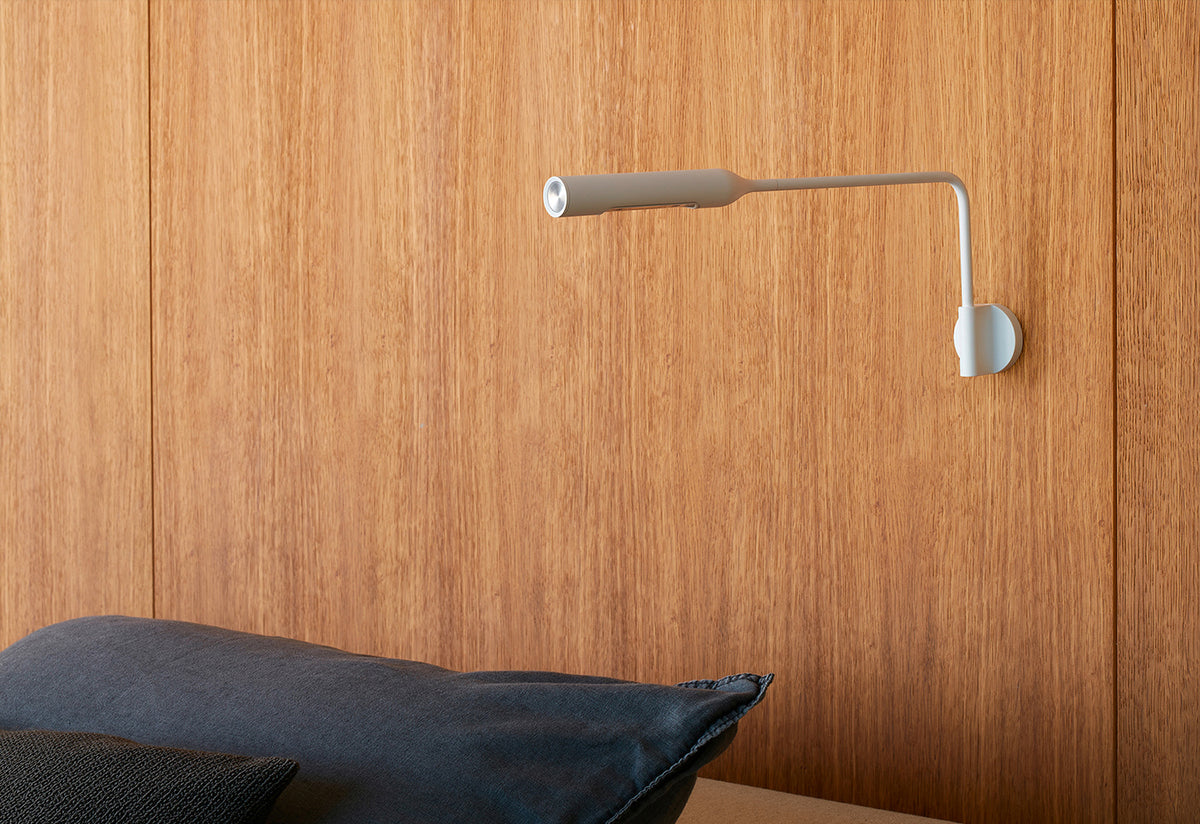 Flo Wall Light, Foster and partners, Lumina italia