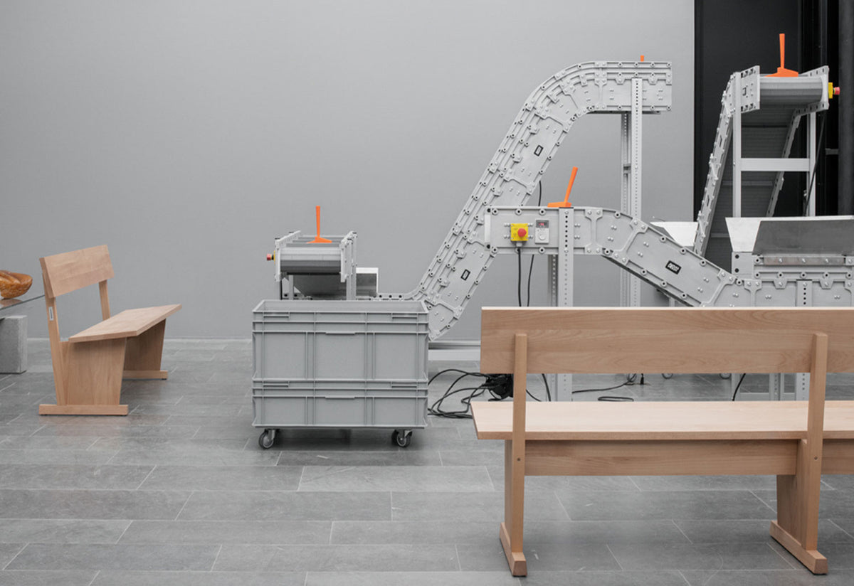 Silent Bench, Chris martin, Massproductions