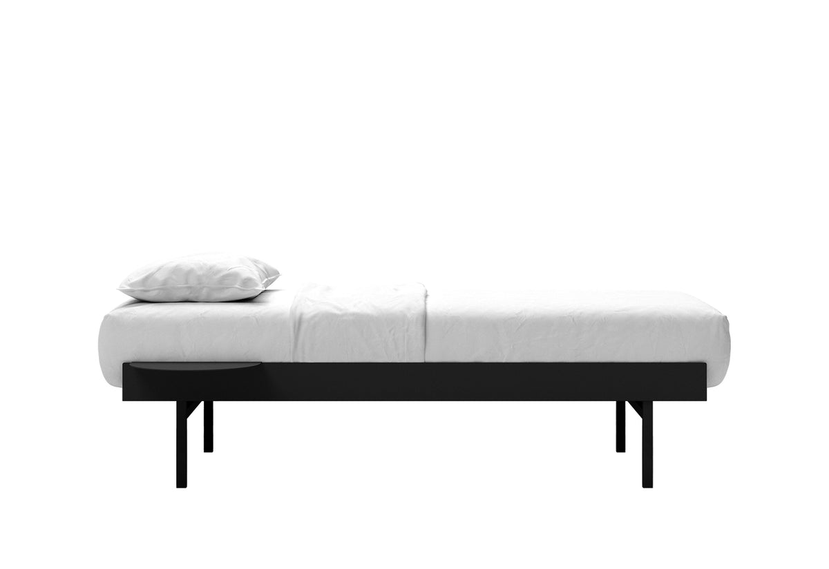 90 - 180cm Bed | High, Moebe