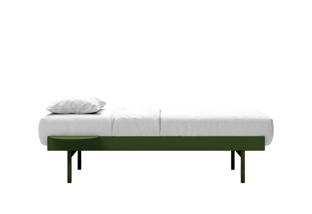 90 - 180cm Bed | High, Moebe
