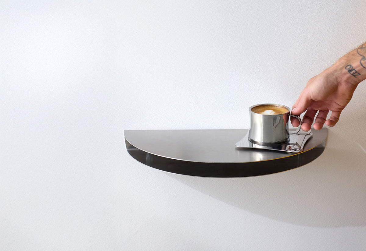 Half Moon Shelf, Moebe