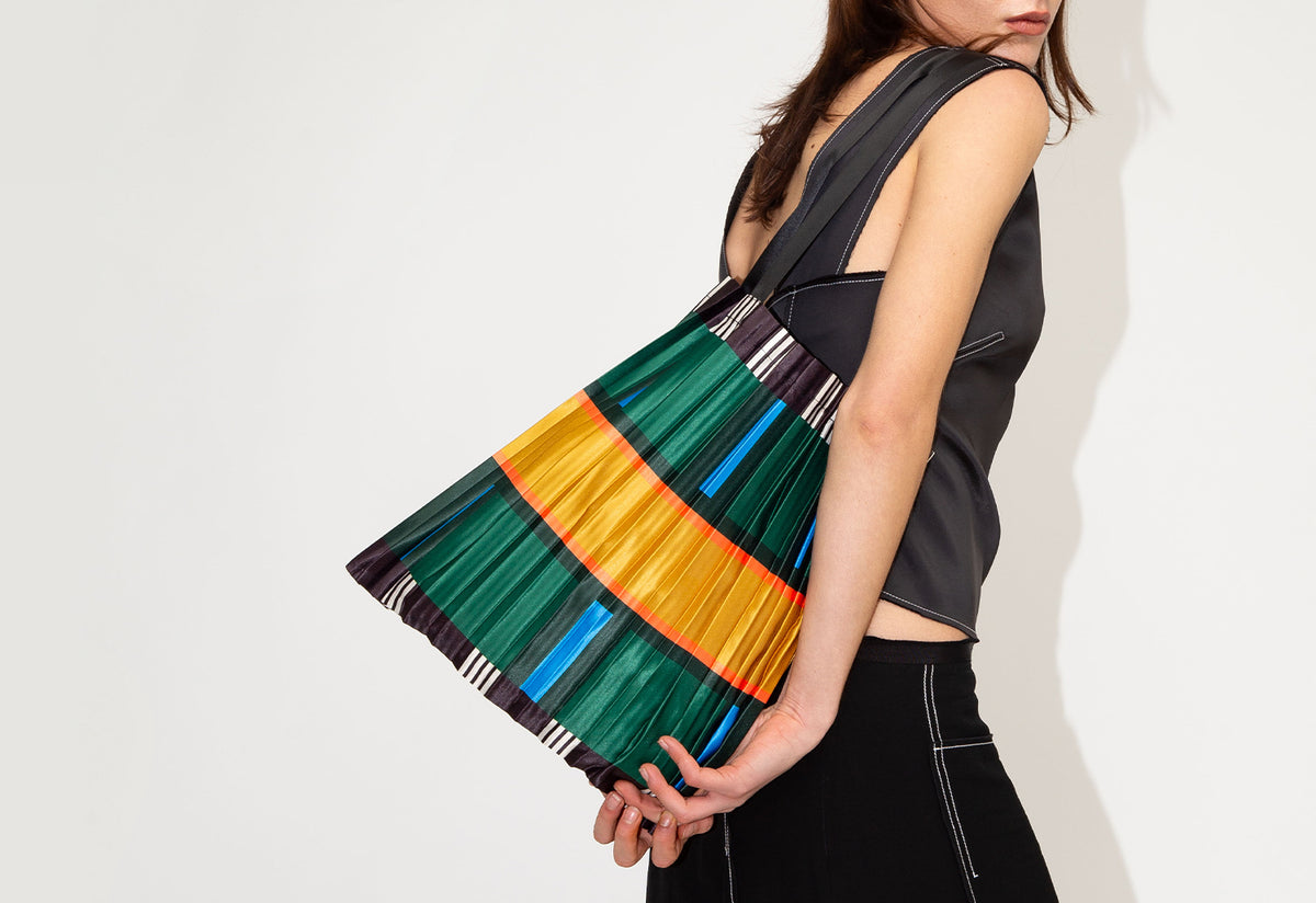 Pleated Tote | Orosei, Multitudes