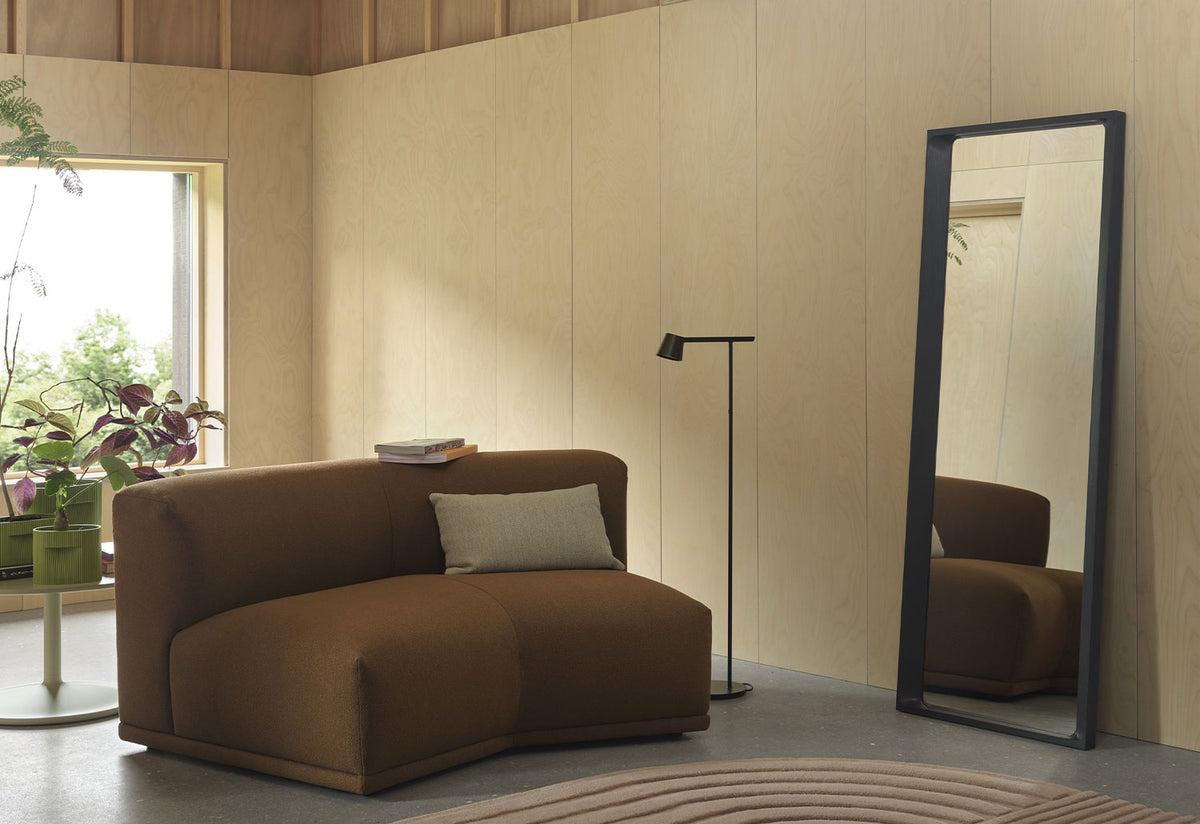 Arced Mirror, Rhys cooper, Muuto