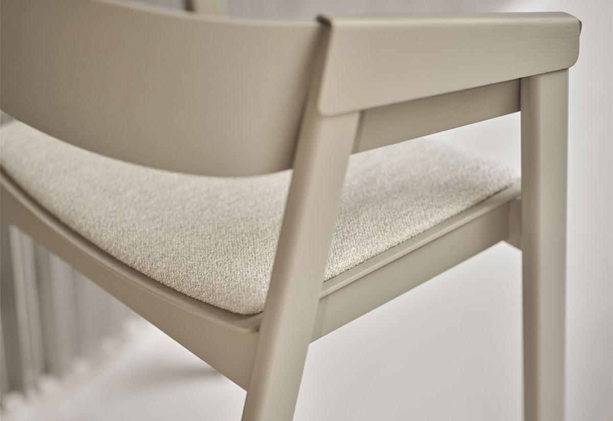Cover Armchair | Upholstered, Thomas bentzen, Muuto