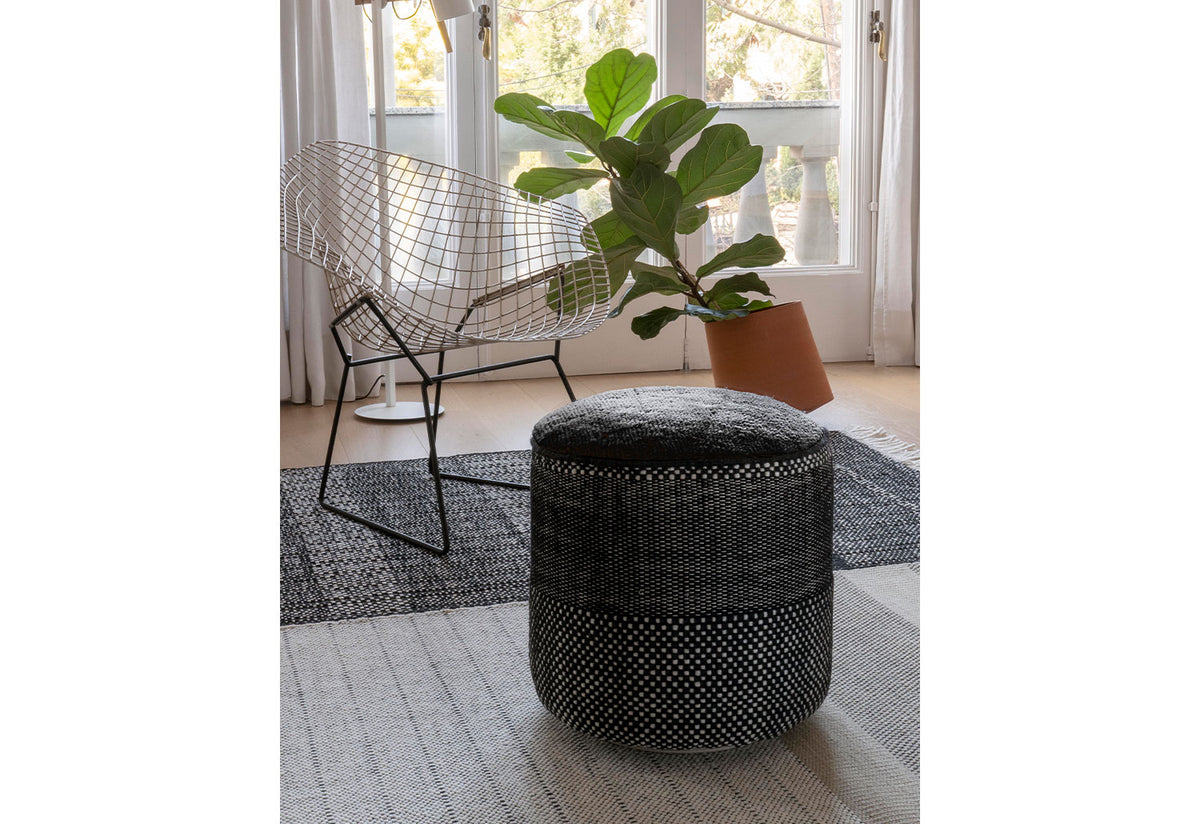 Tres Persian Pouf, Nani marquina+ elisa padrón + marcos catalán, Nanimarquina