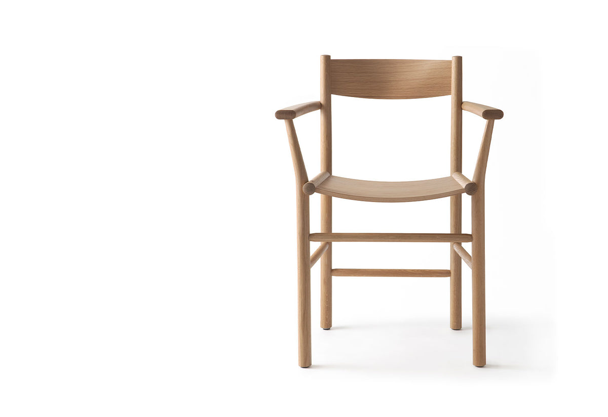 Akademia Armchair, Wesley walters and salla luhtasela, Nikari