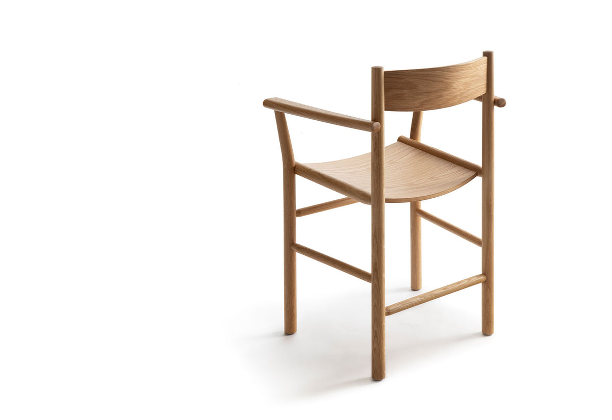 Akademia Armchair, Wesley walters and salla luhtasela, Nikari