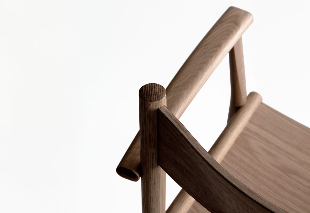 Akademia Armchair, Wesley walters and salla luhtasela, Nikari