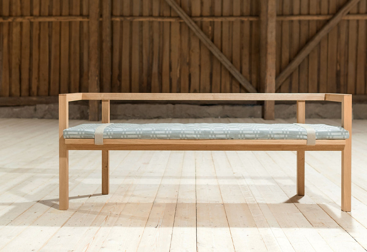 Konstruktio Bench, Johanna gullichsen, Kari virtanen, Nikari