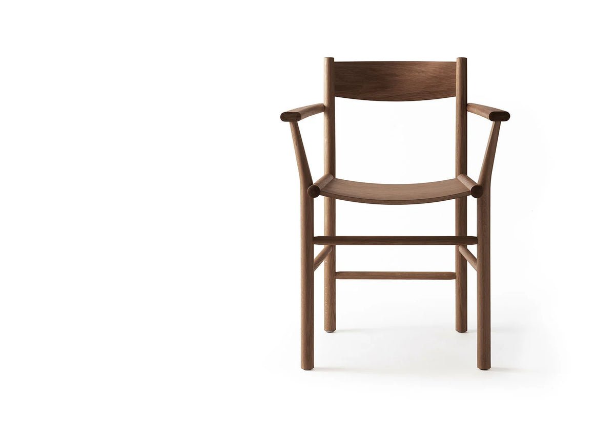 Akademia Armchair, Wesley walters and salla luhtasela, Nikari
