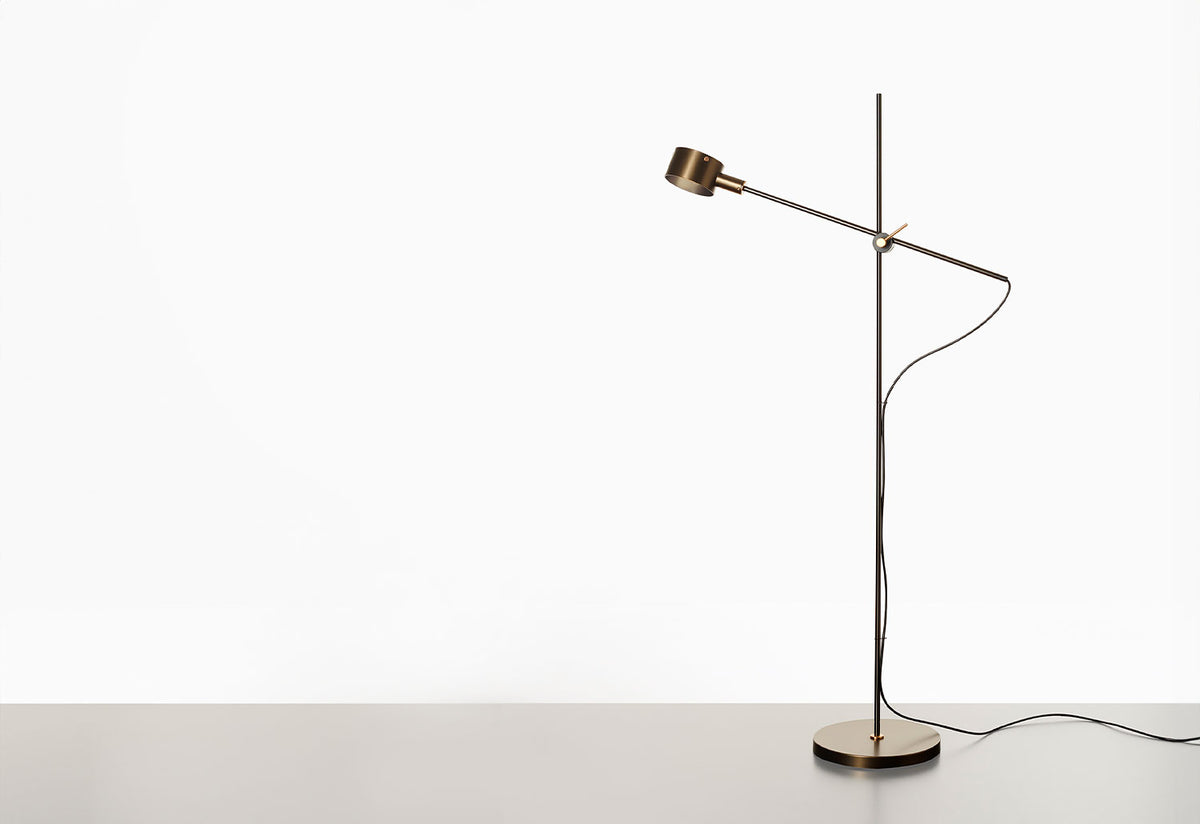 G.O. Floor Light, Giuseppe ostuni, Oluce