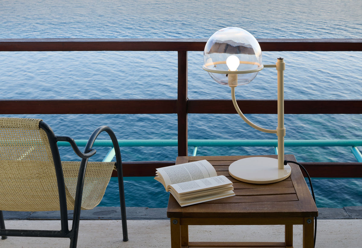 Lyndon Table Lamp, Vico magistretti, Oluce