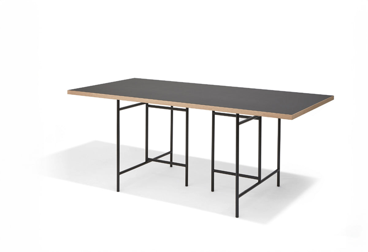 Eiermann 3 Table Small, Alexander seifried, Richard lampert