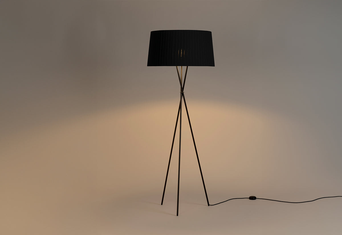 Tripode G5 Floor Lamp, Equipo santa and cole, Santa and cole