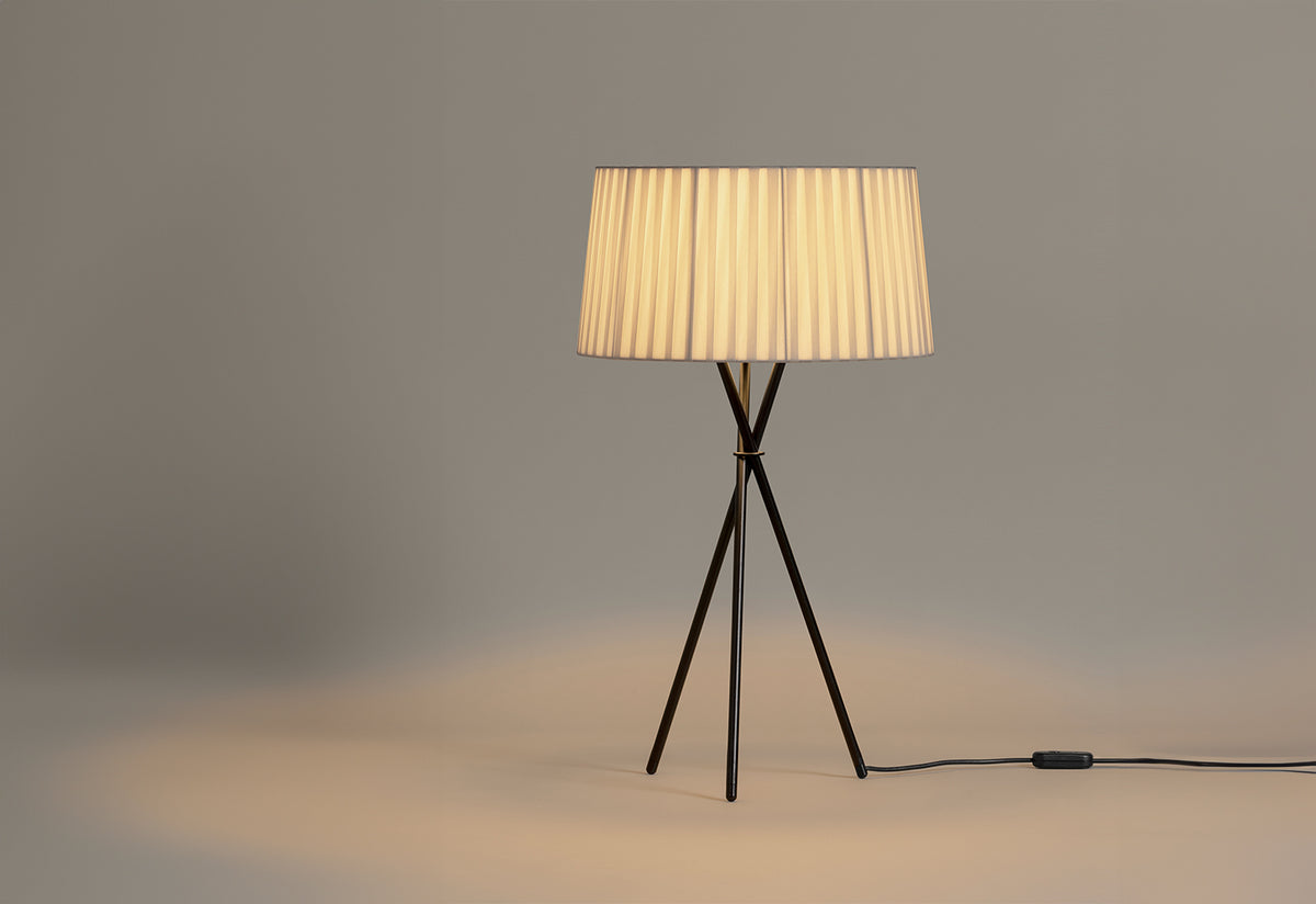 Tripode G6 Table Lamp, Equipo santa and cole, Santa and cole
